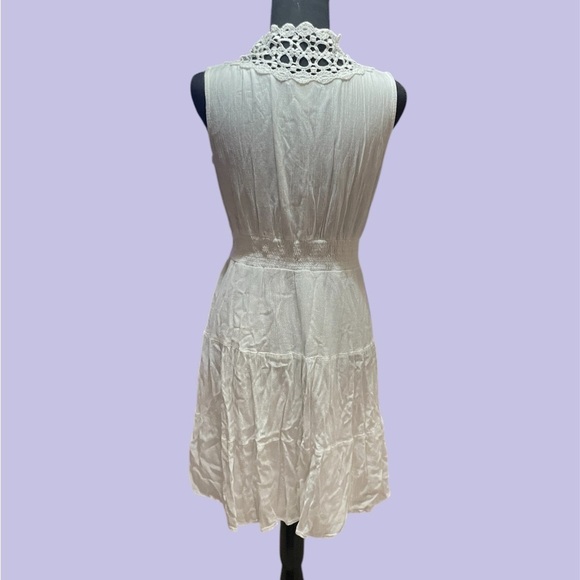 2 FOR 1 DRESSES SIZE 6 SEE DESCRIPTION - Picture 5 of 6